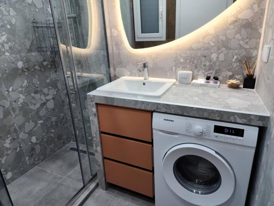 New Stylish Vipgreece Apartment Athens